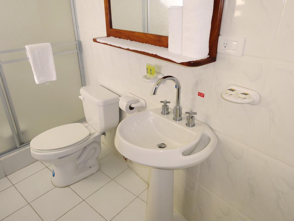 Hotel Del Sol Galapagos Пуэрто-Айора Номер фото